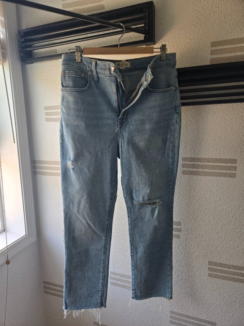Madewell - The Perfect Vintage Jean, Distressed, Raw Hem, Size 28P